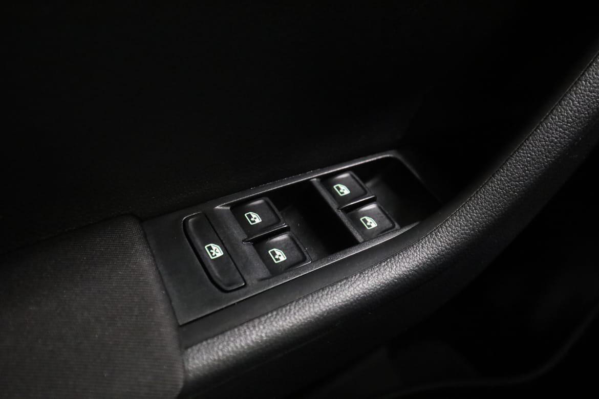 Vehicle Image 34