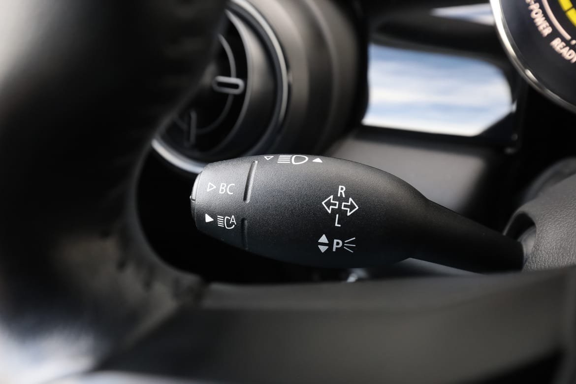 Vehicle Image 35