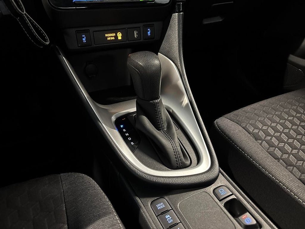 Vehicle Image 18