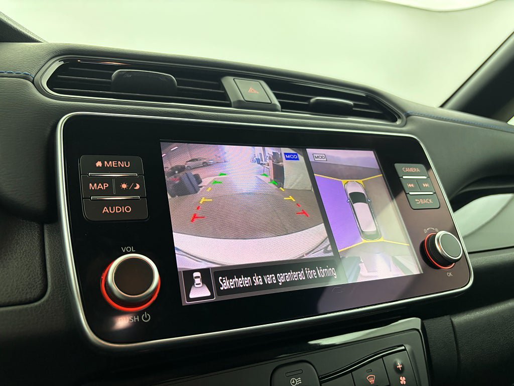 Vehicle Image 23