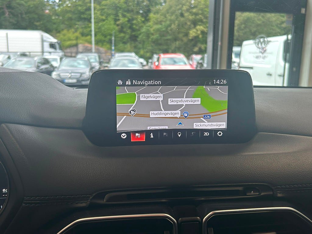 Vehicle Image 16