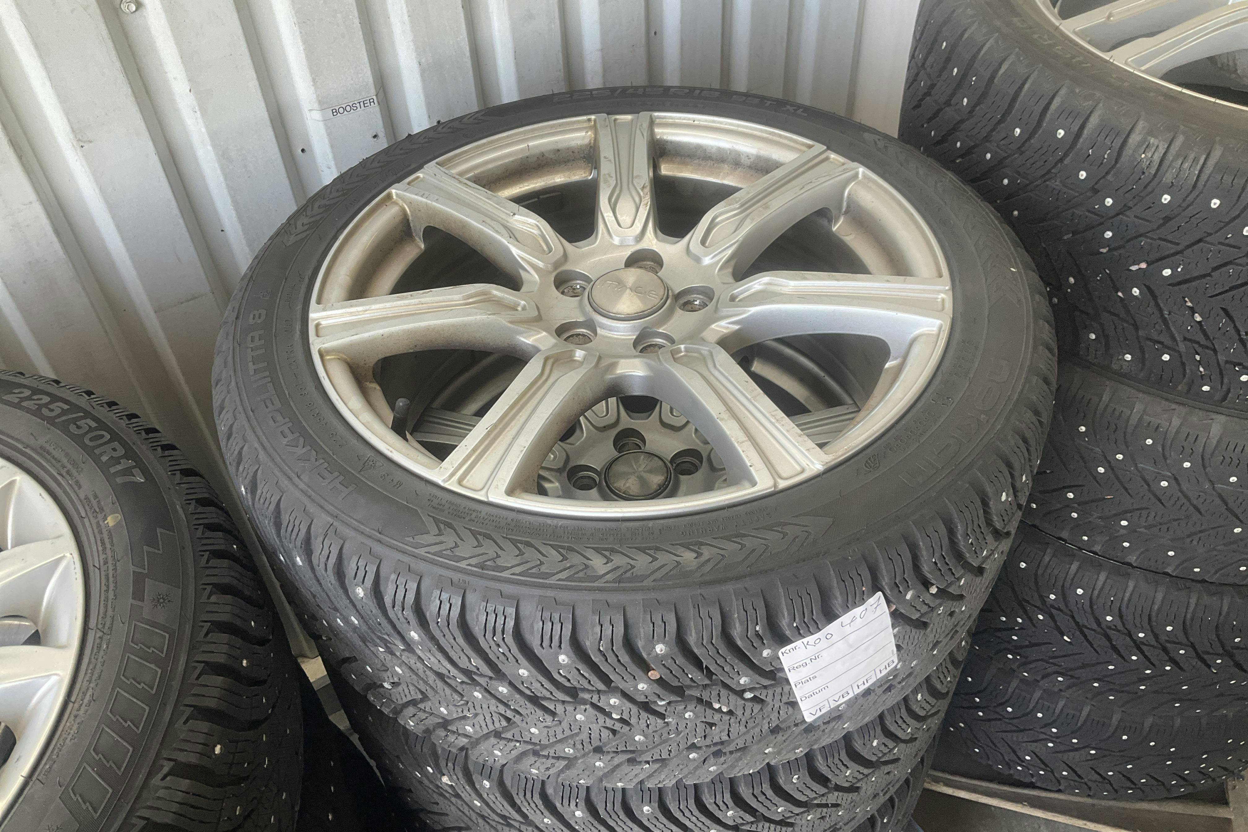 Vehicle Image 13