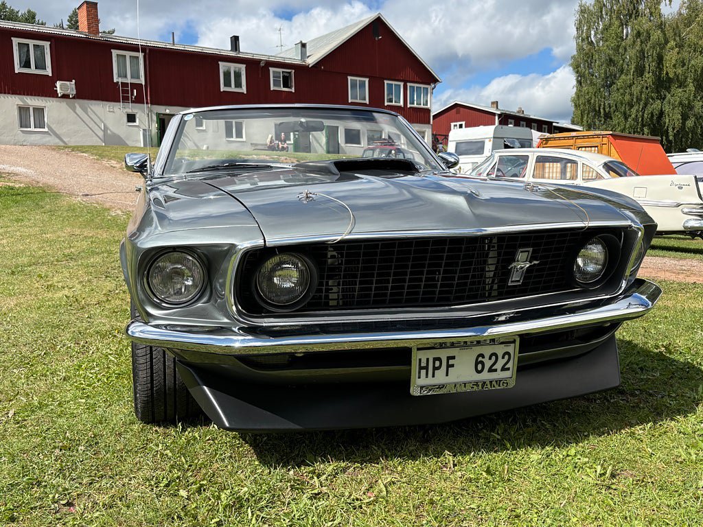 Vehicle Image 24