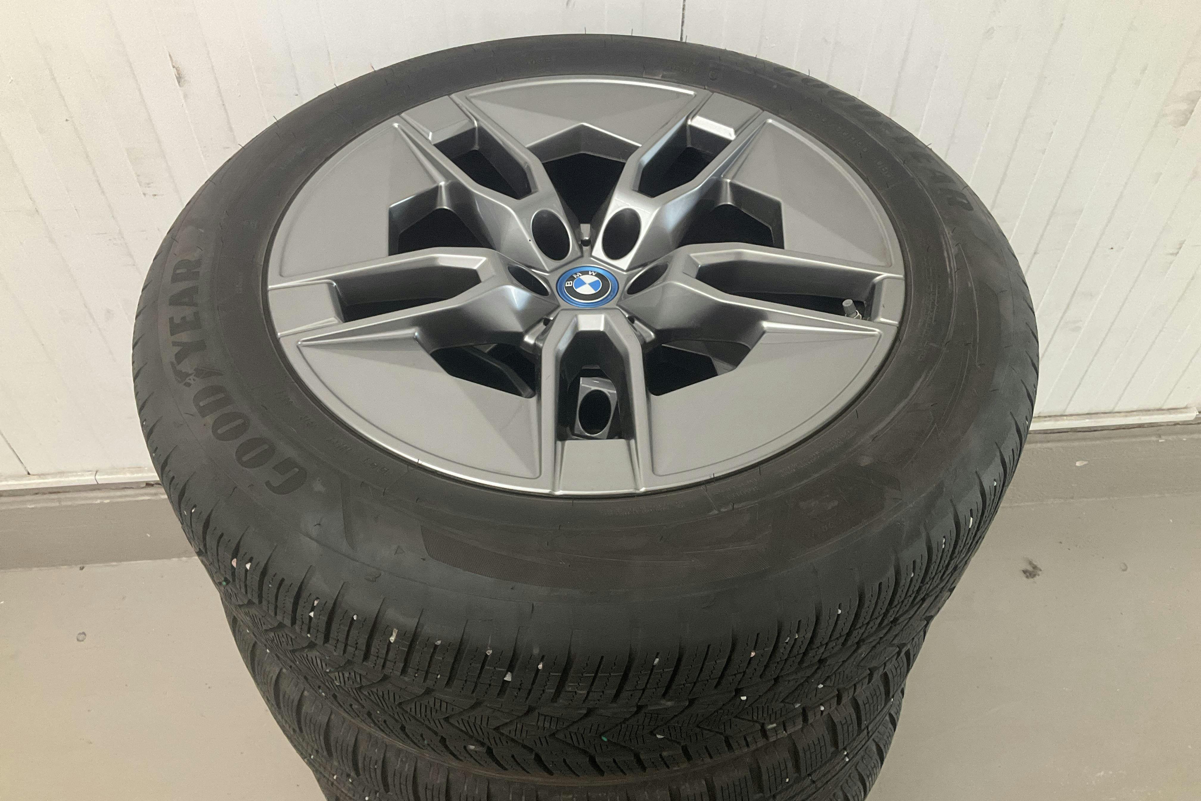 Vehicle Image 19