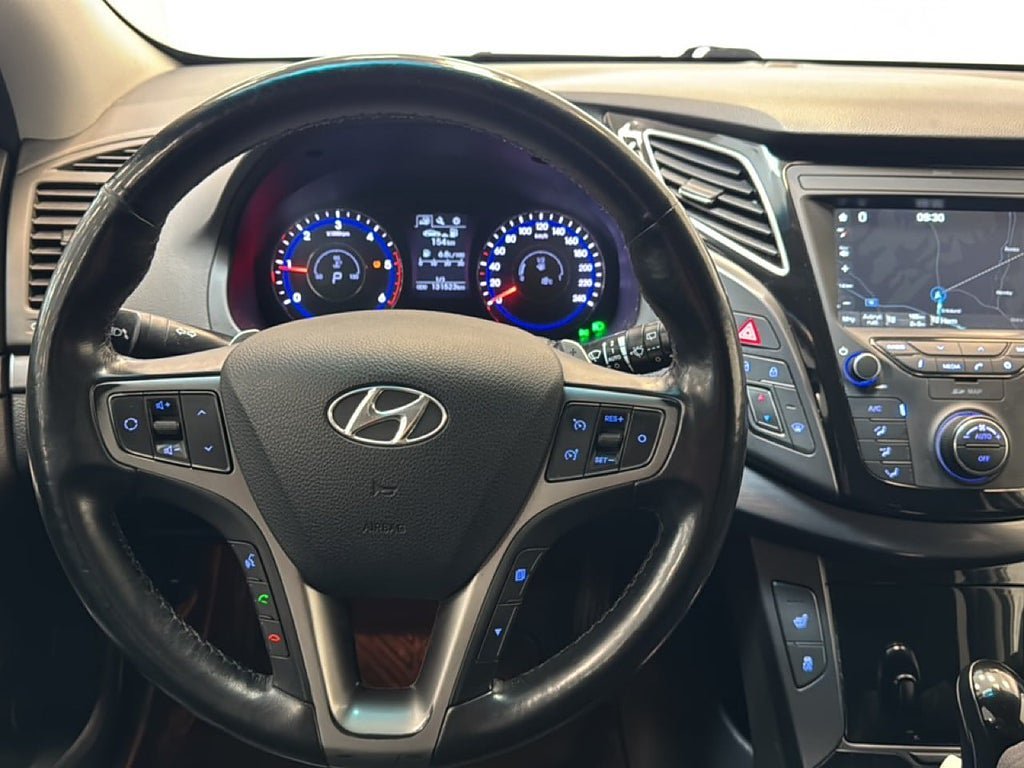 Vehicle Image 19