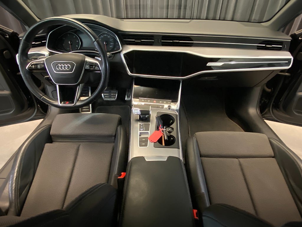 Vehicle Image 30