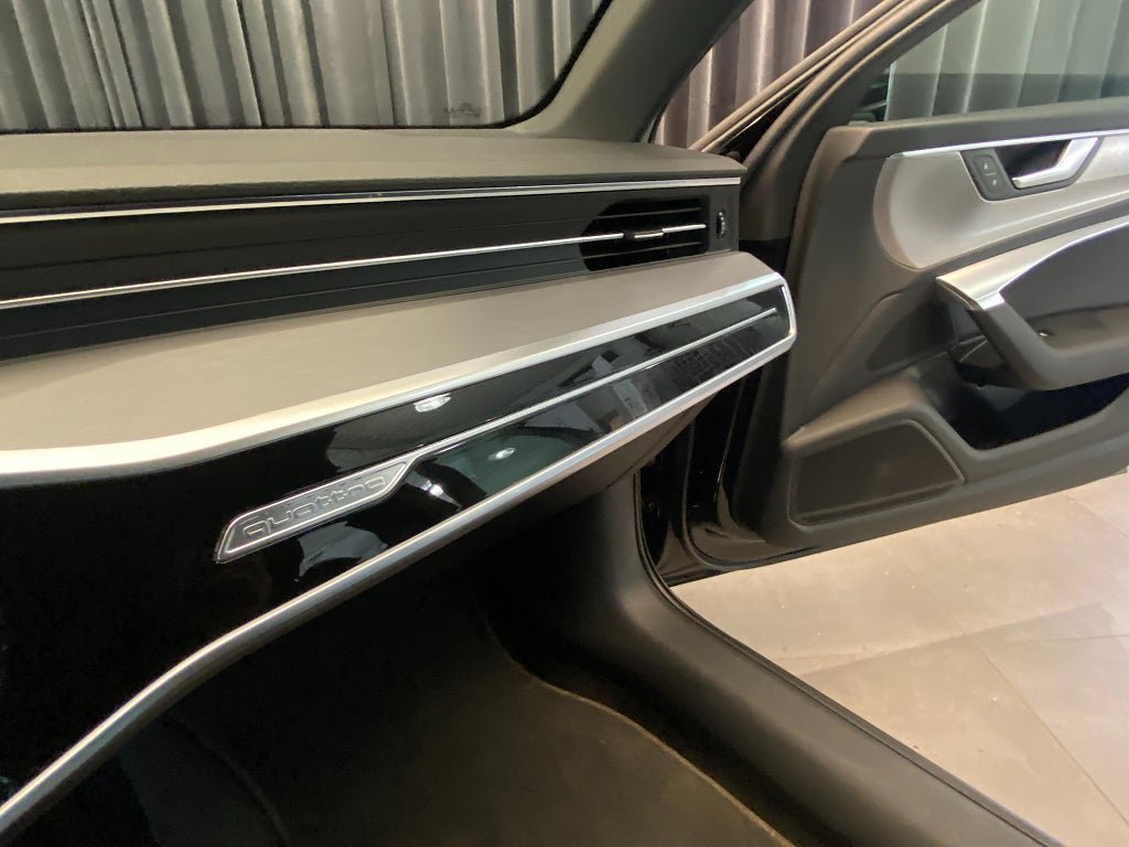 Vehicle Image 38