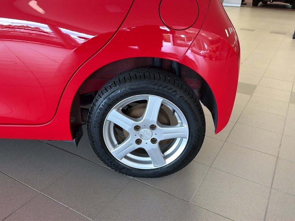 Vehicle Image 17