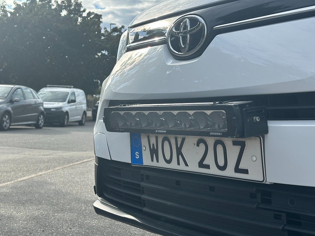 Vehicle Image 9