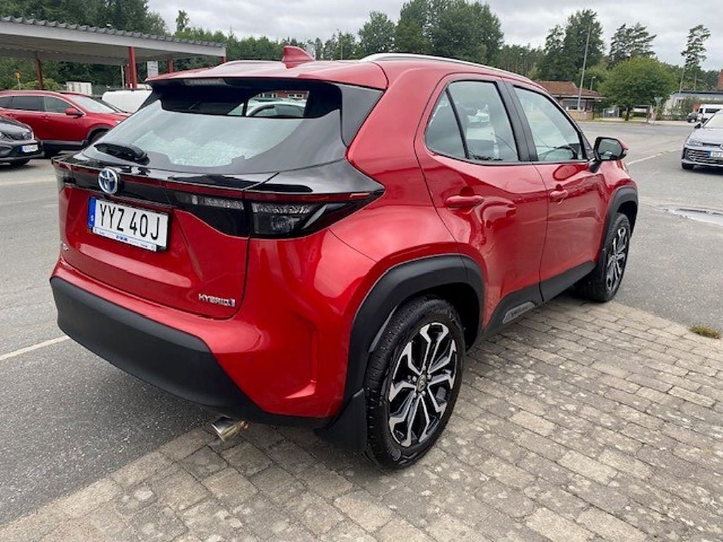 Vehicle Image 4
