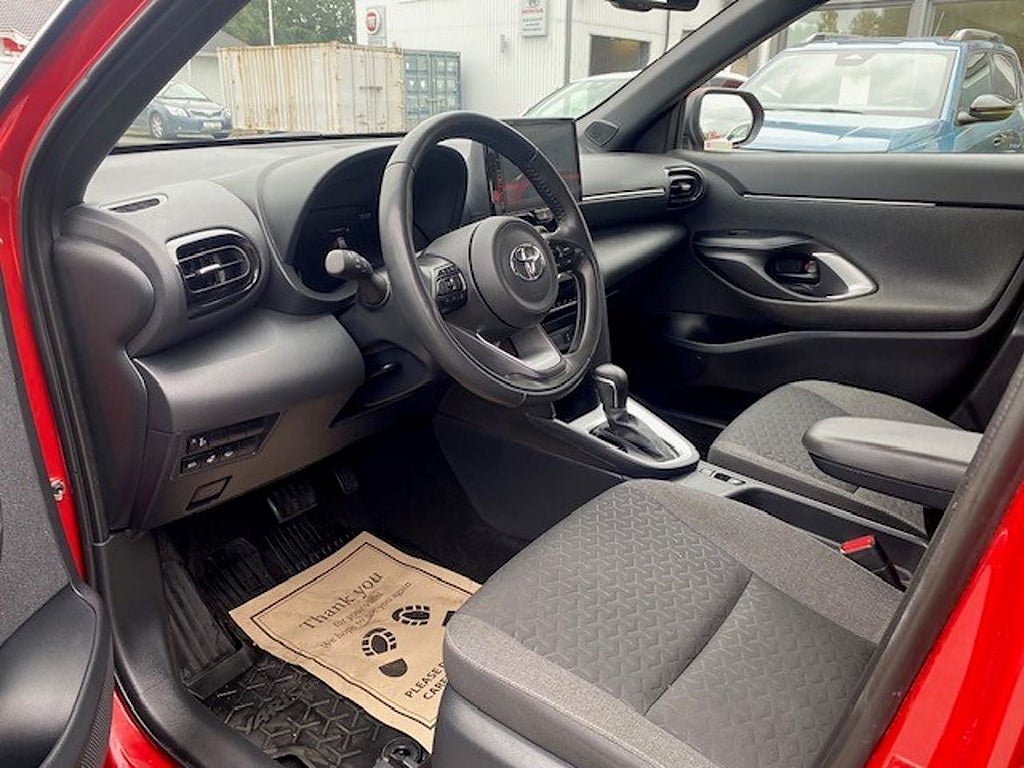 Vehicle Image 5