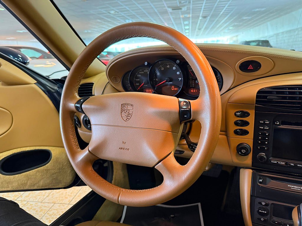 Vehicle Image 24