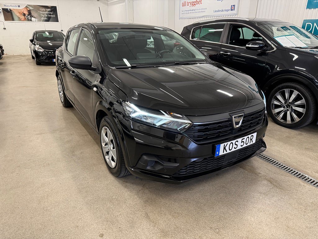 Vehicle Image 13