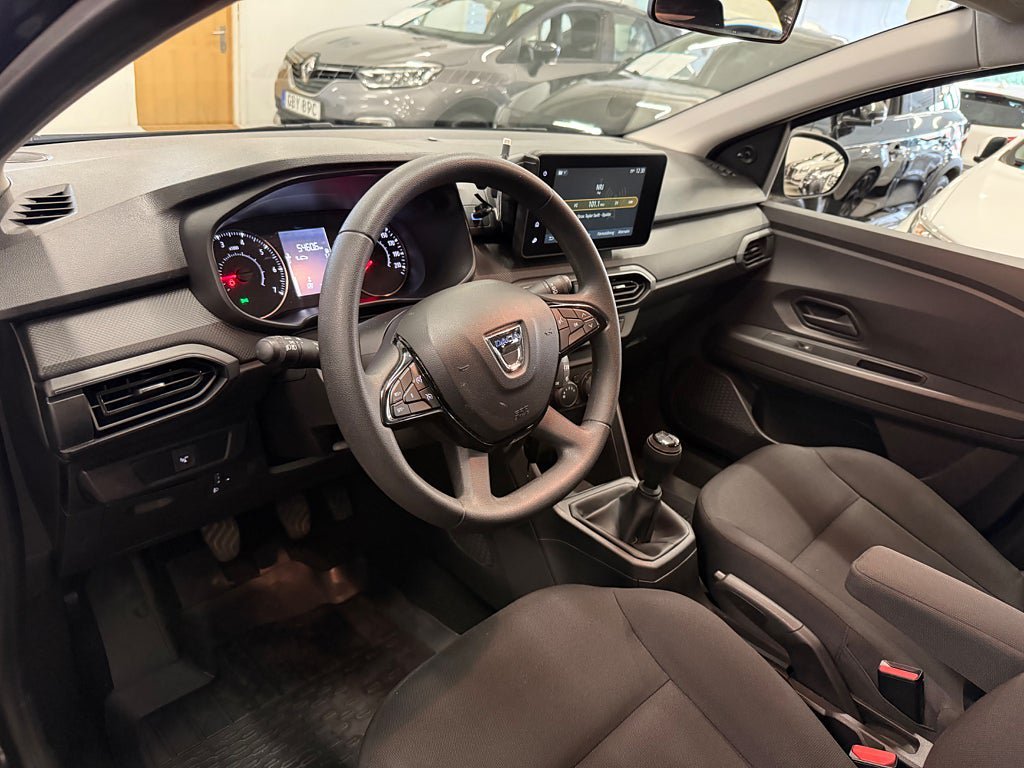 Vehicle Image 17