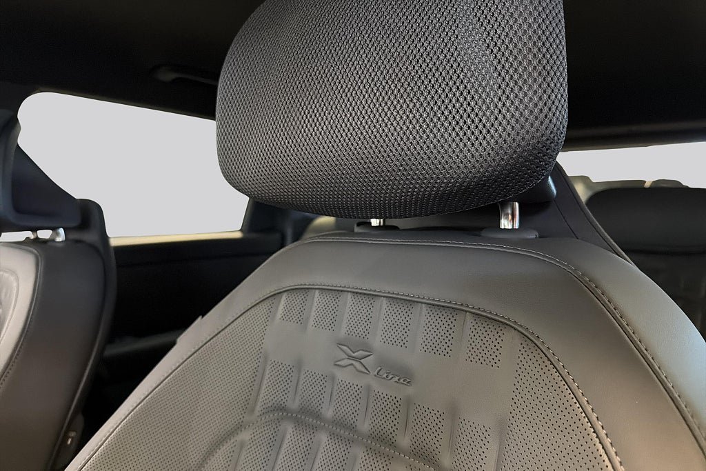 Vehicle Image 22