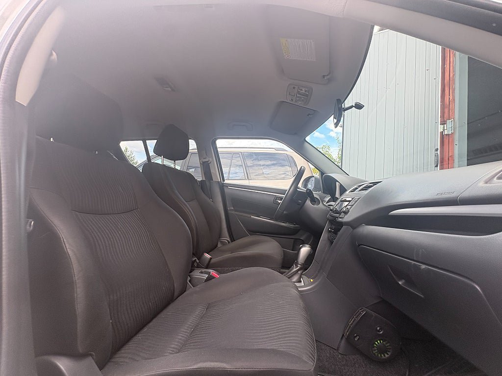 Vehicle Image 7