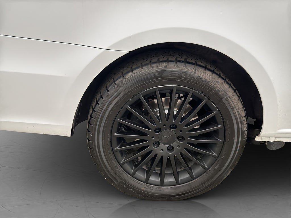 Vehicle Image 31