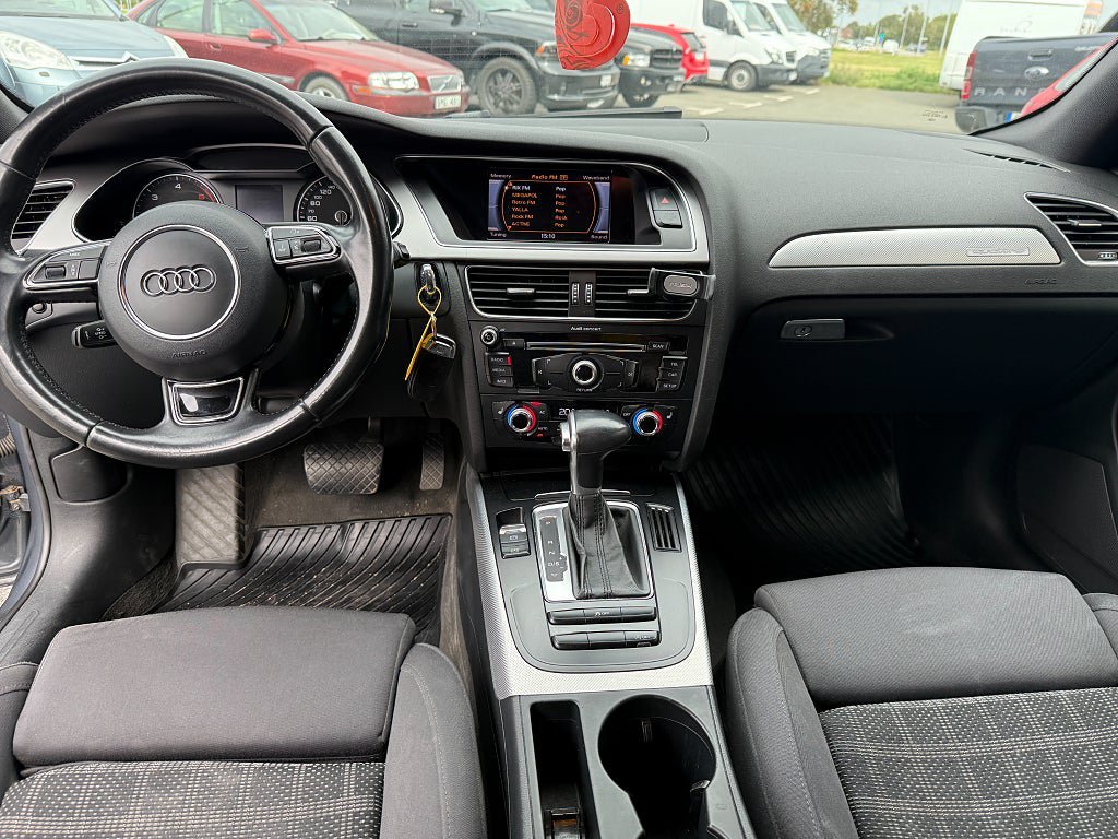 Vehicle Image 11