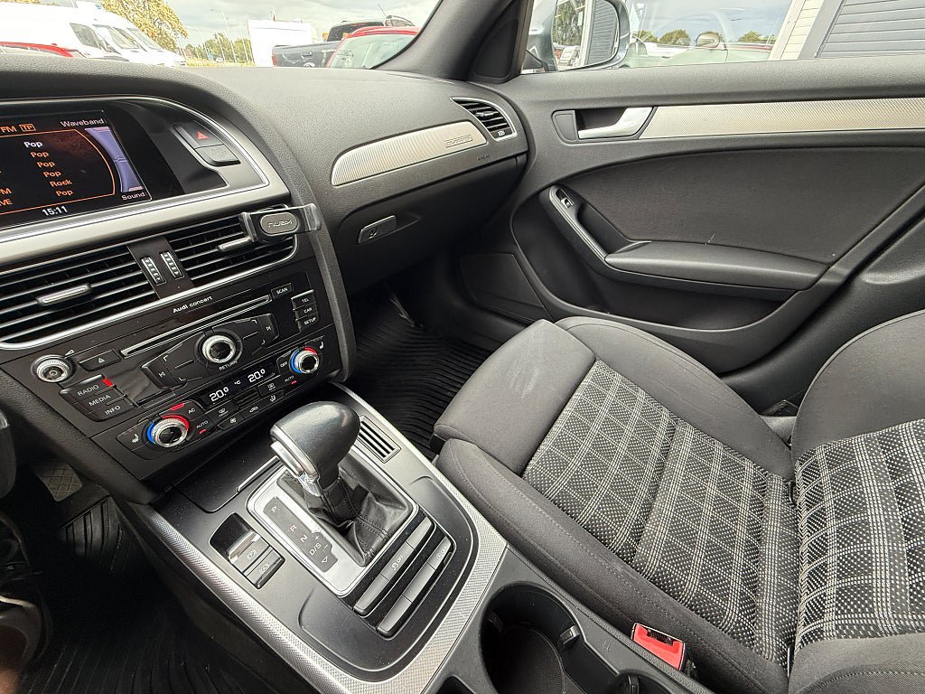 Vehicle Image 15