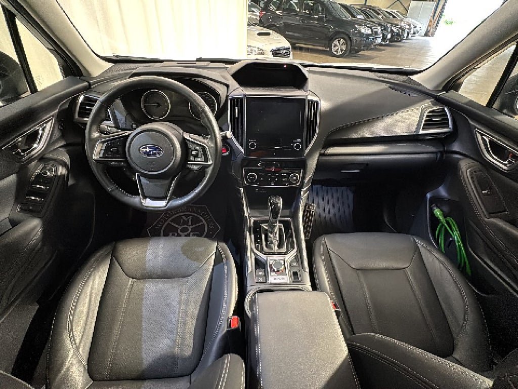 Vehicle Image 15