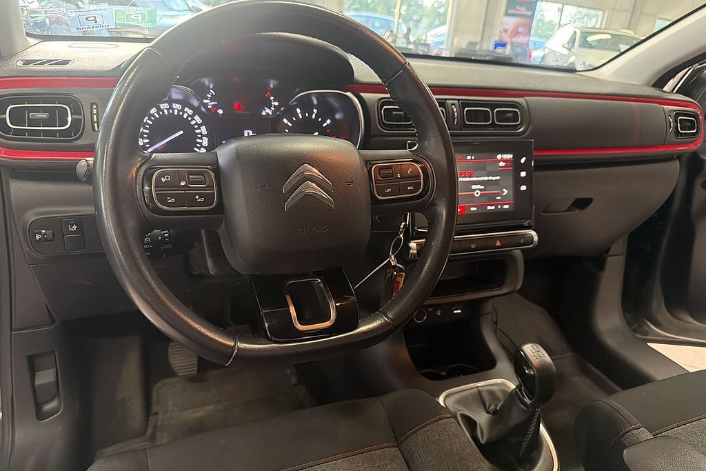 Vehicle Image 17