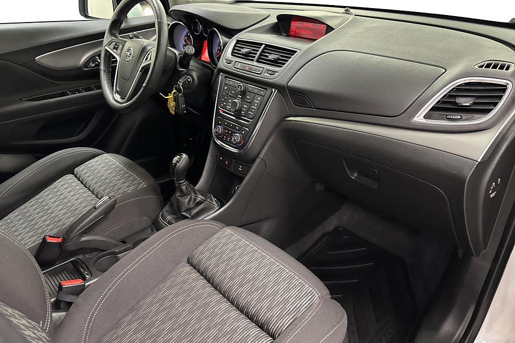 Vehicle Image 15