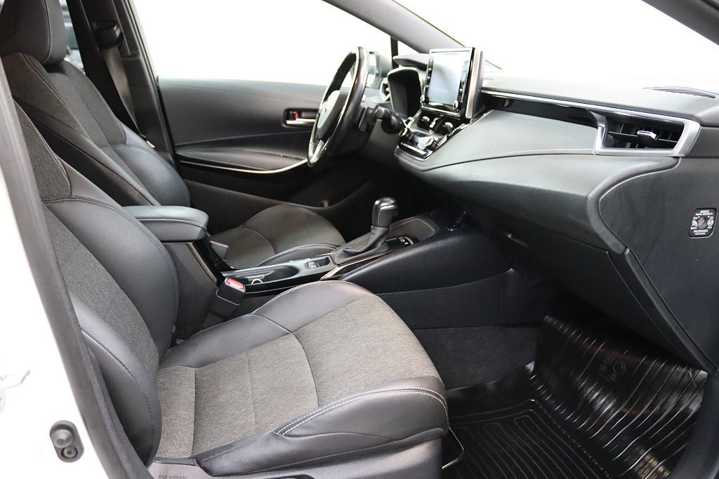Vehicle Image 14