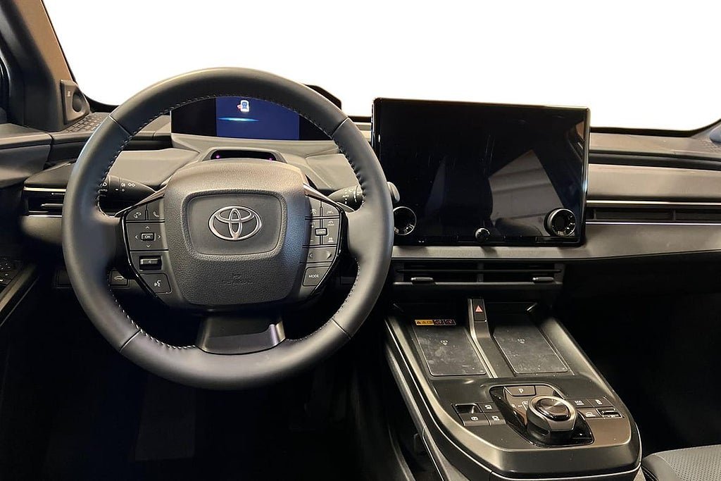 Vehicle Image 10