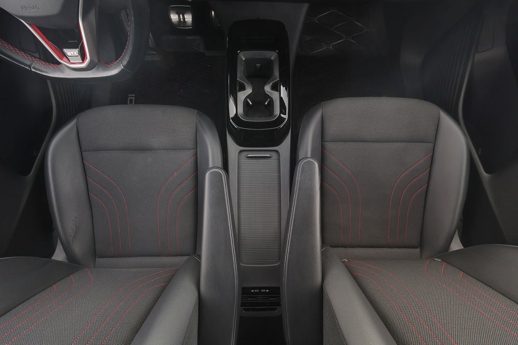 Vehicle Image 14