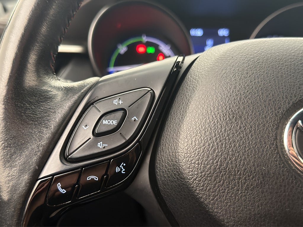 Vehicle Image 18