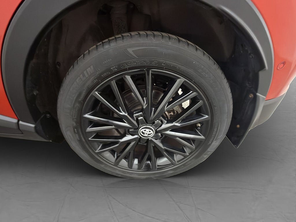 Vehicle Image 33