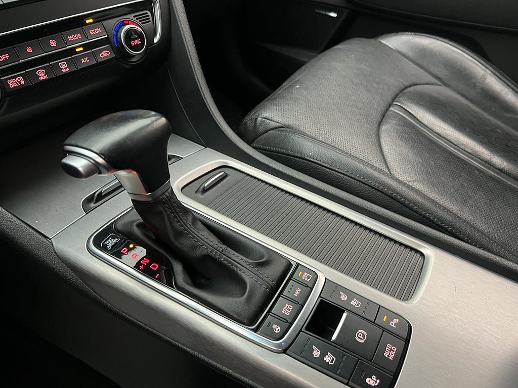 Vehicle Image 30