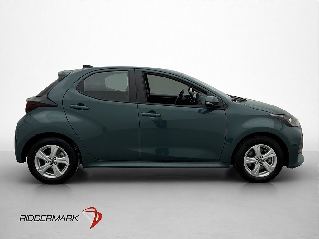Vehicle Image 9
