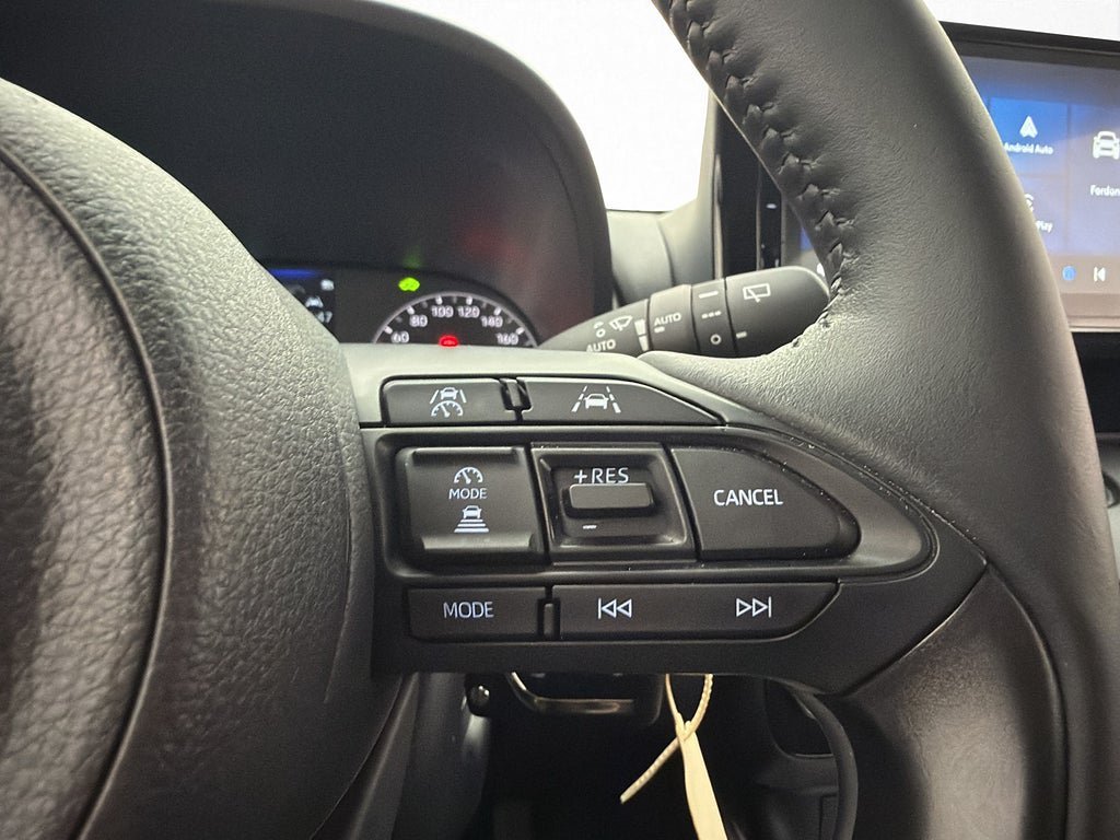 Vehicle Image 17