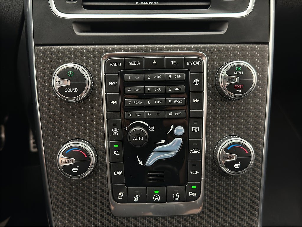Vehicle Image 27