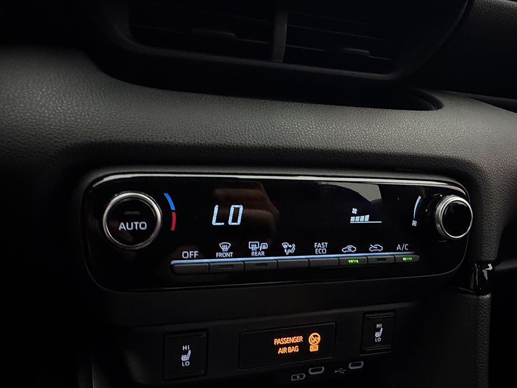 Vehicle Image 21