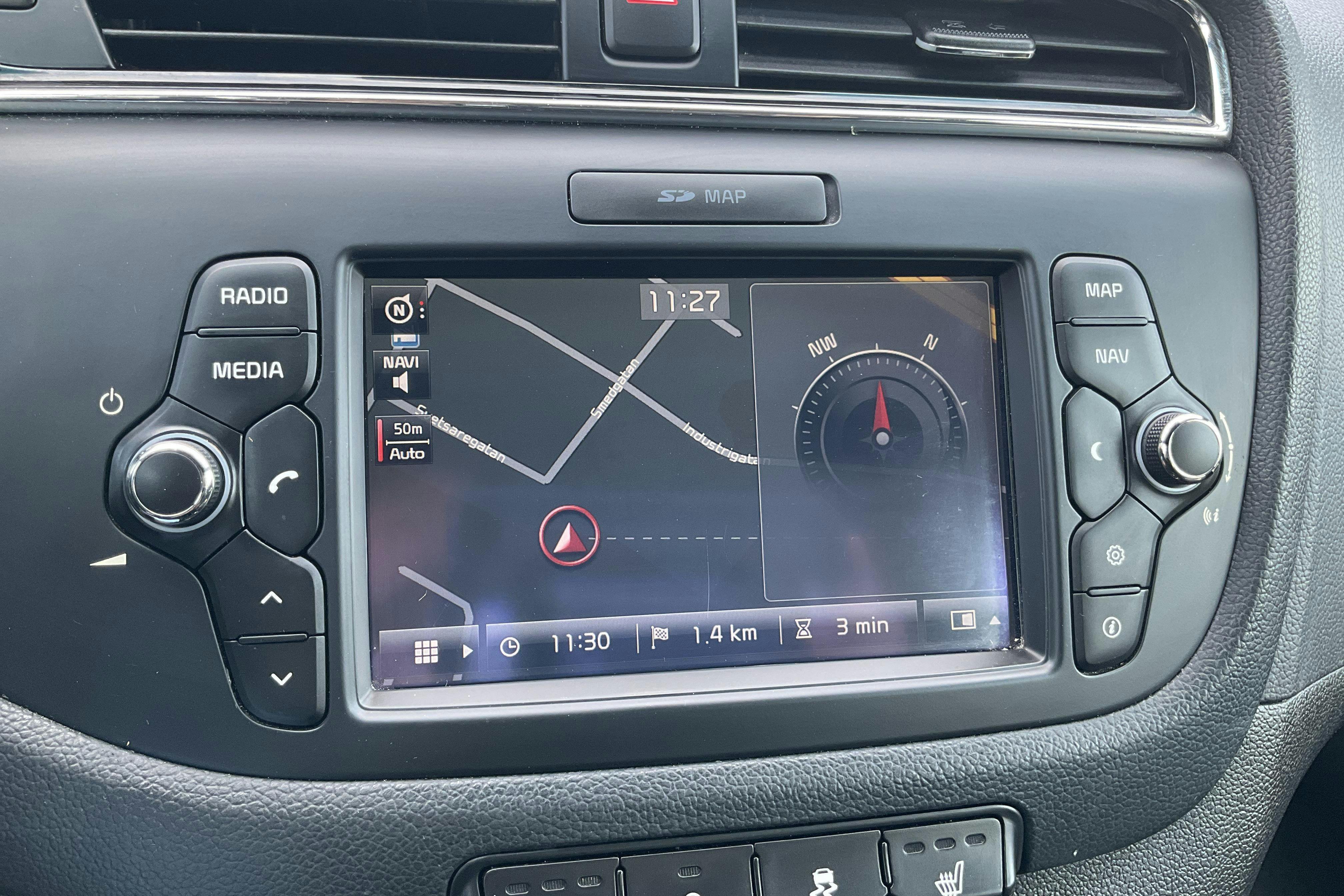 Vehicle Image 11