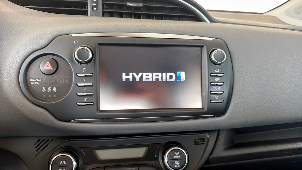 Vehicle Image 9