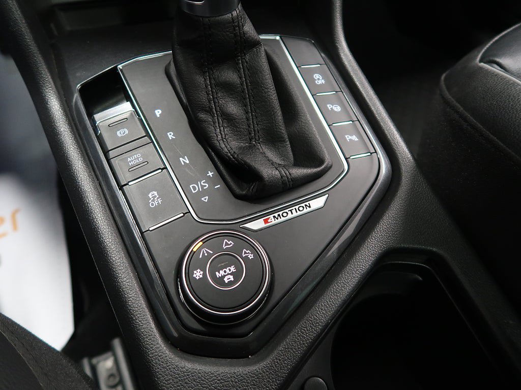Vehicle Image 42