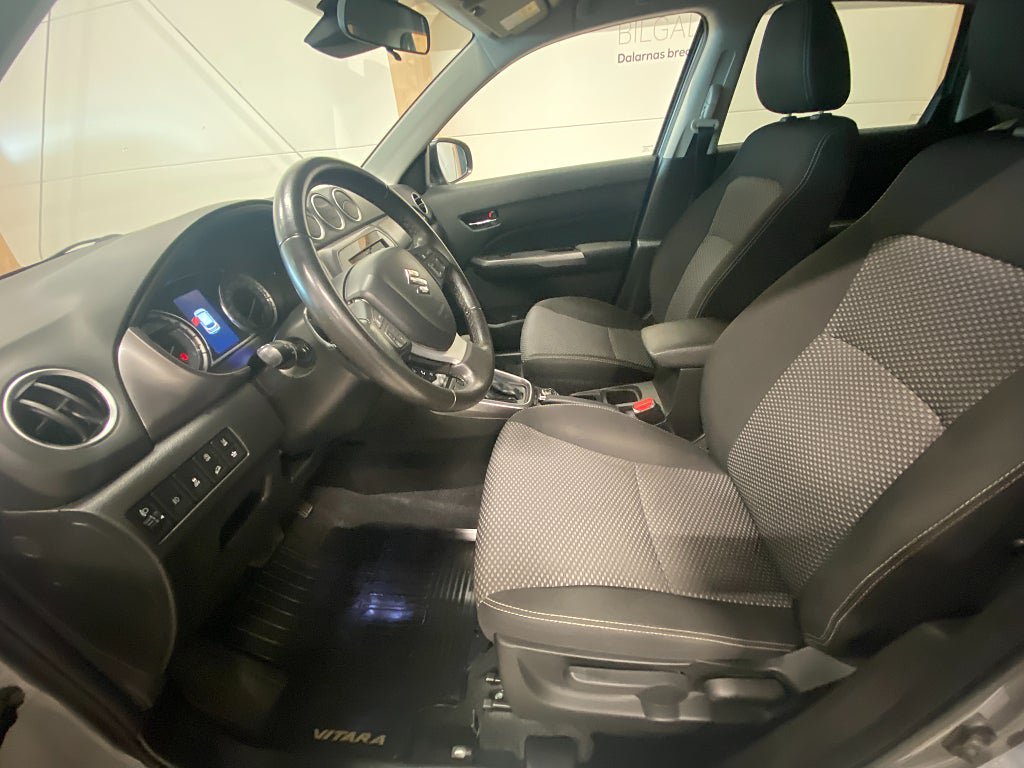 Vehicle Image 7
