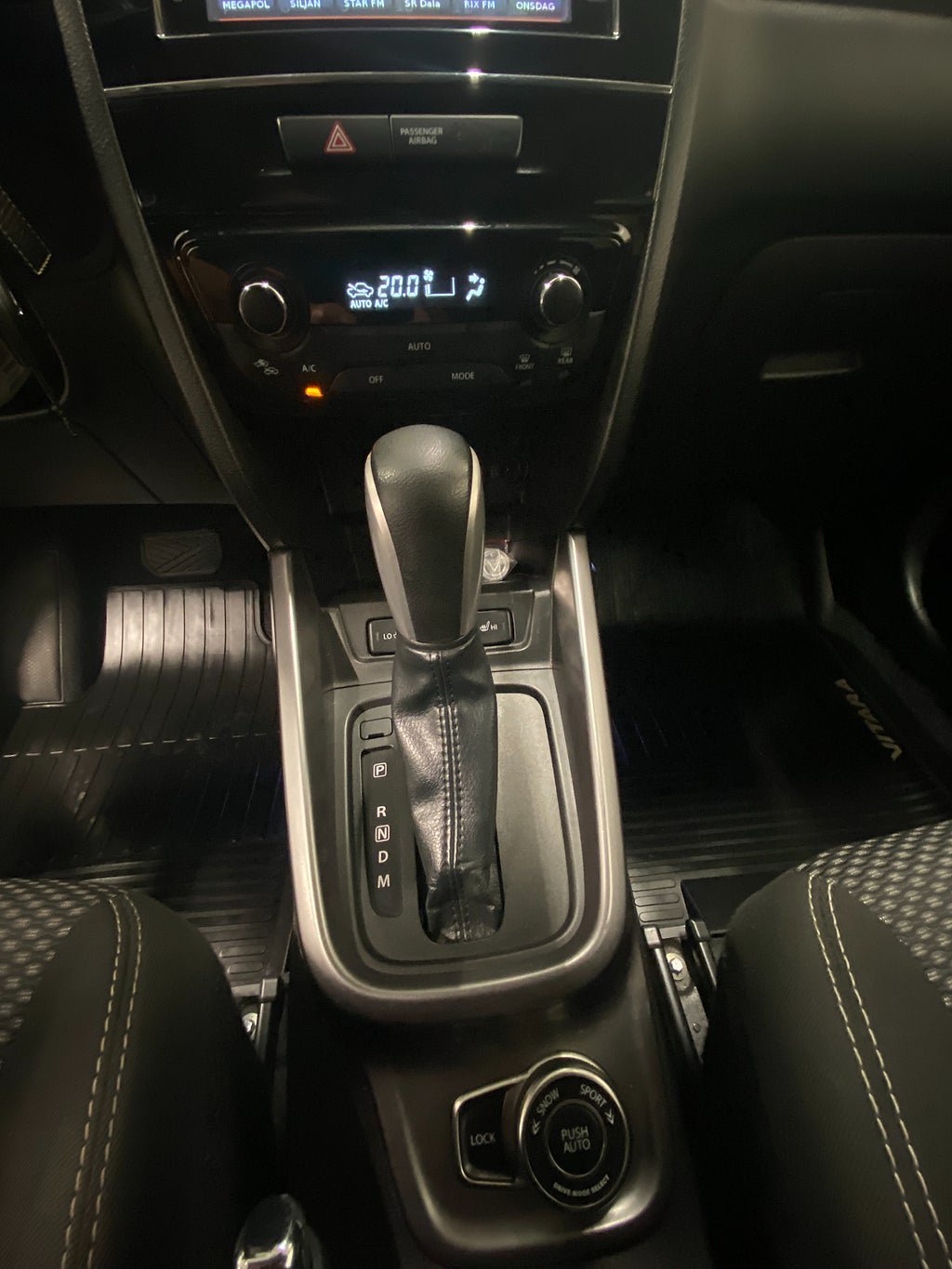 Vehicle Image 10