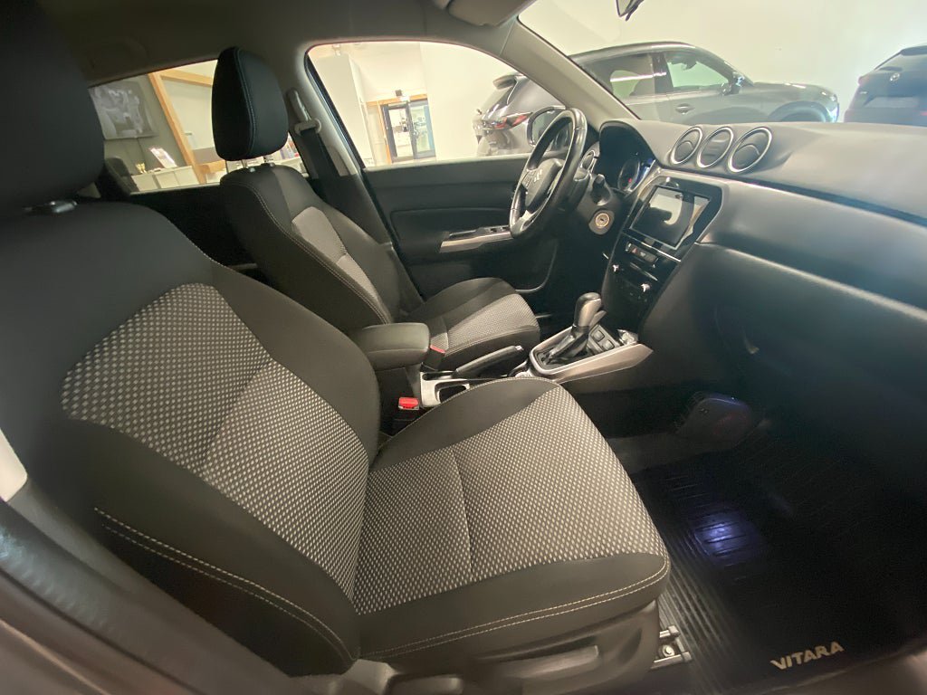Vehicle Image 15