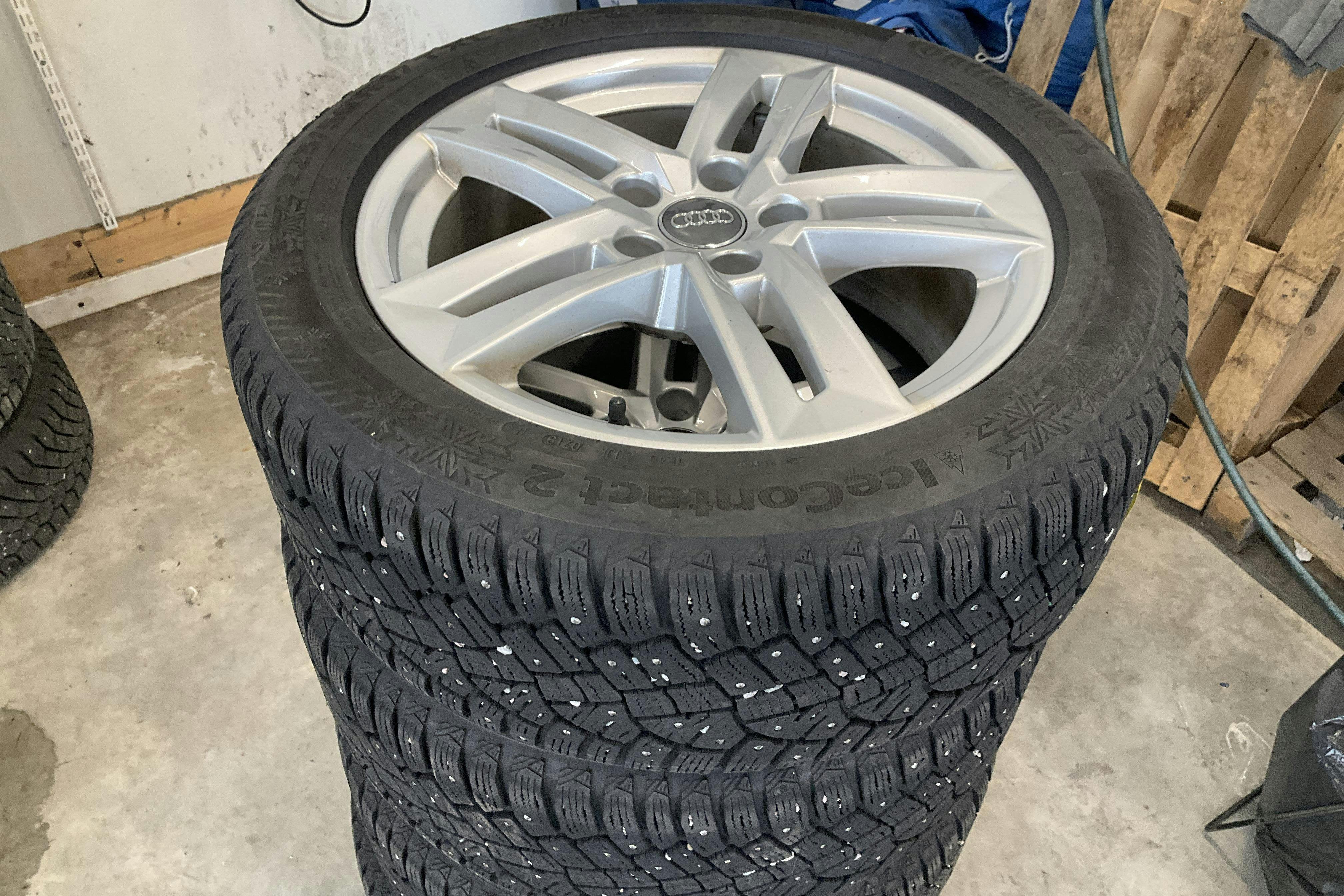 Vehicle Image 13
