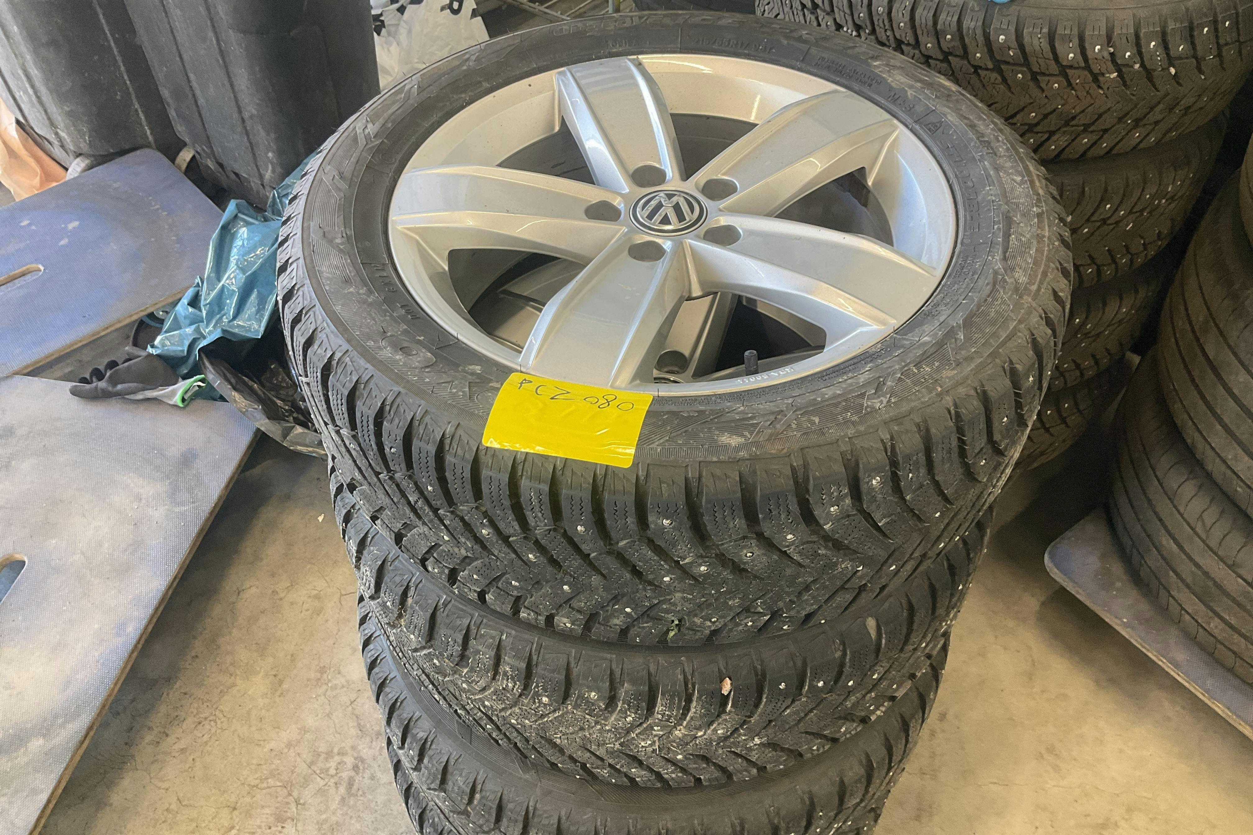 Vehicle Image 17