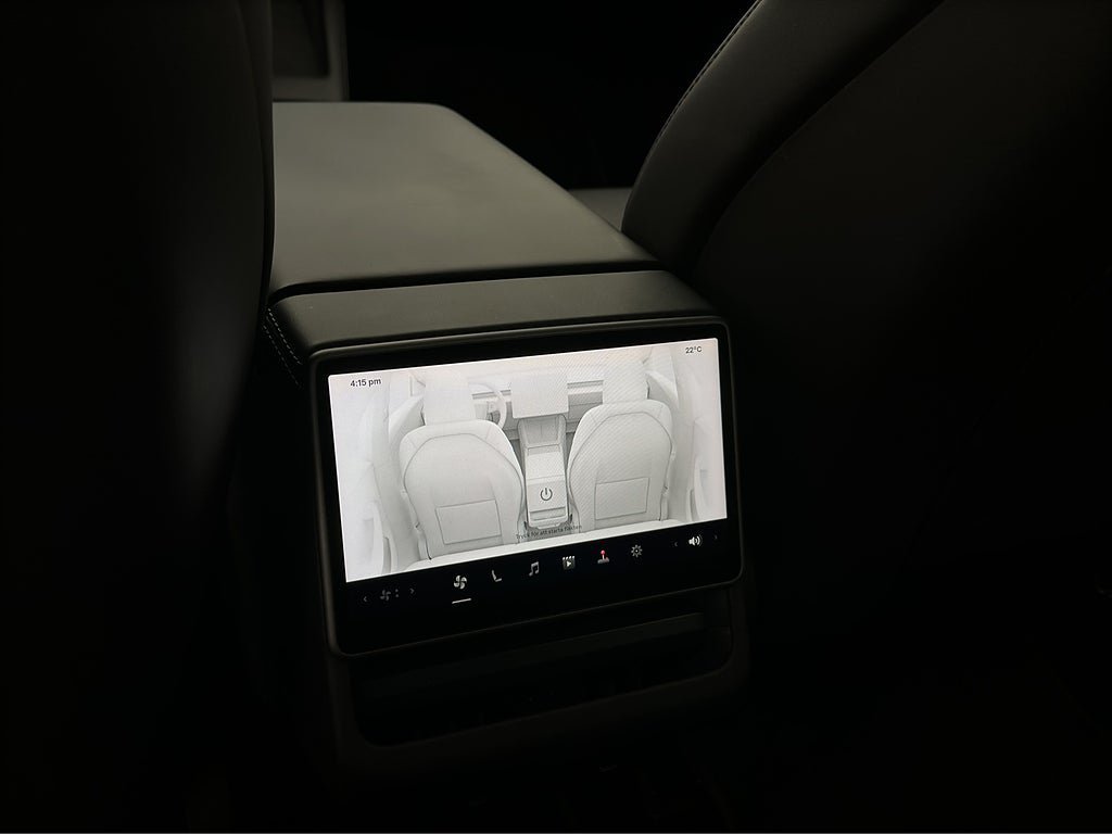 Vehicle Image 22