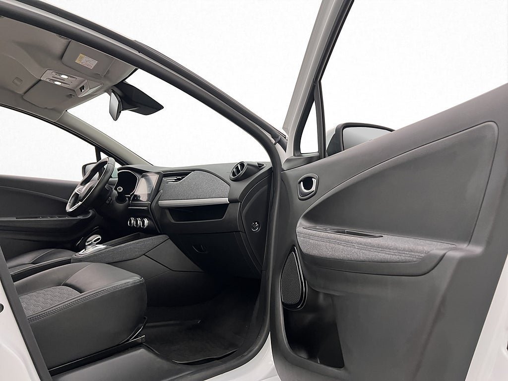 Vehicle Image 24