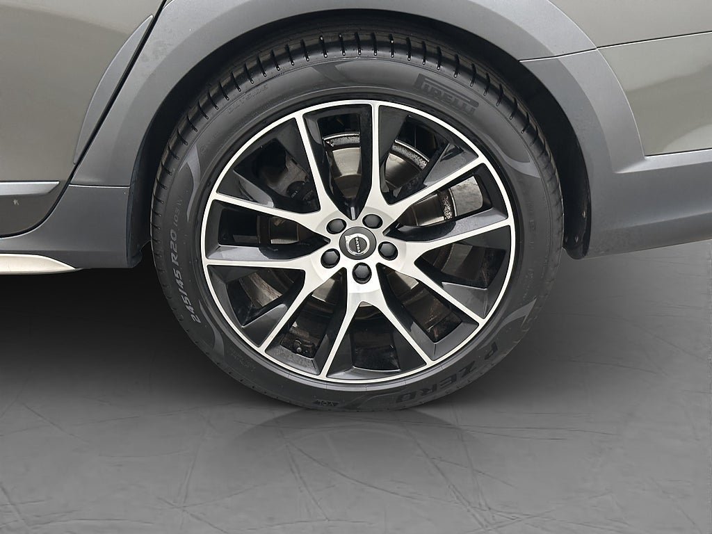 Vehicle Image 33