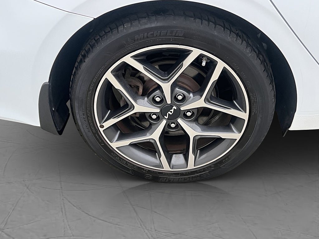 Vehicle Image 31