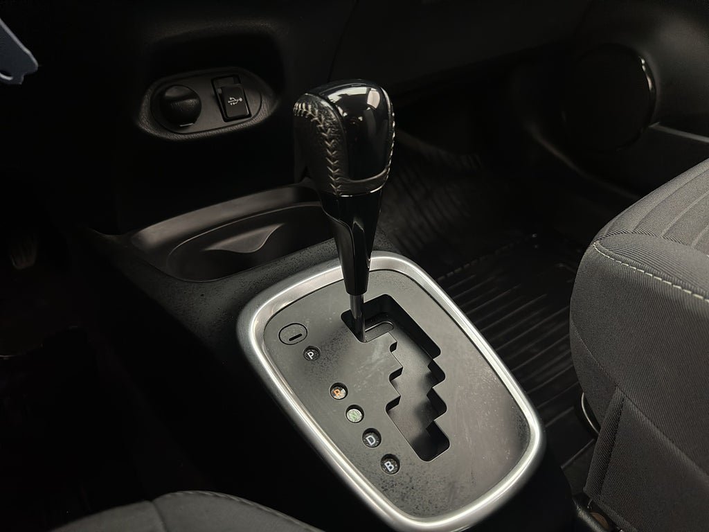 Vehicle Image 17
