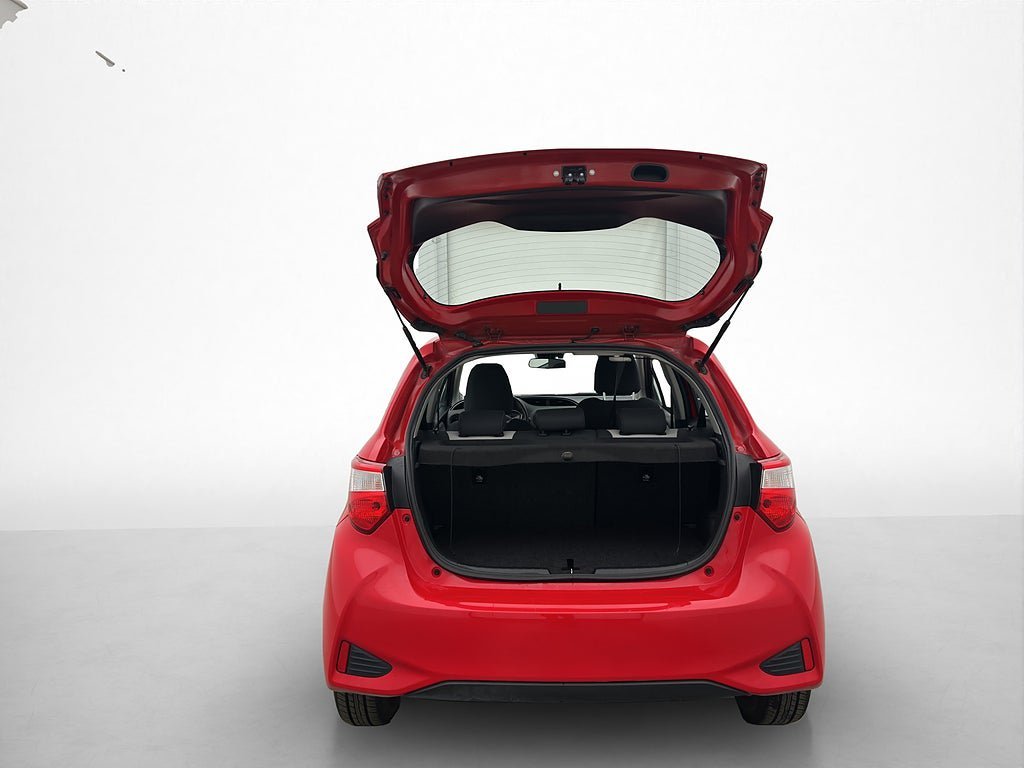 Vehicle Image 21